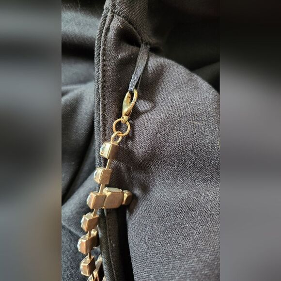 Bisou Bisou Black sleeveless top with removable rhinestone necklace - Size Small - Picture 6 of 7